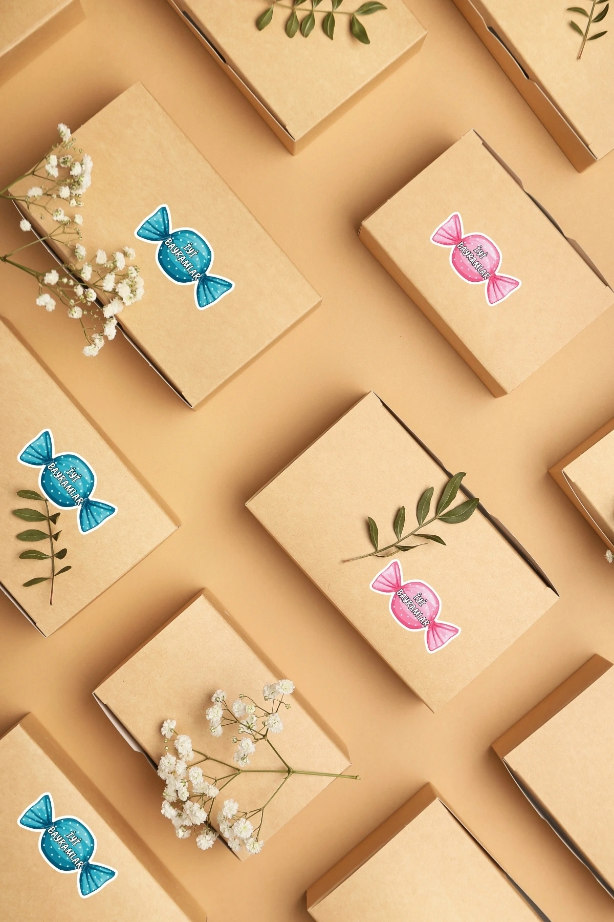 Pembe Mavi Şeker Tasarımlı İyi Bayramlar Etiketi 5 x 2,5 cm 30 Adet Paketleme Süsü