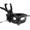 Siyah Renk Yandan Tüylü Güllü Gümüş Taşlı Pullu Maske 20x22 Cm