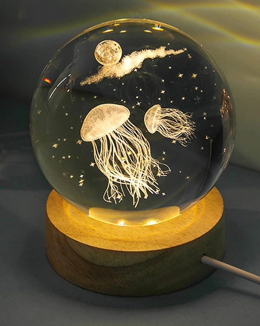 Dekoratif Deniz Anası Tasarımlı Ahşap Altlıklı Işıklı Cam Küre Büyük Boy Cam:8cm Ahşap:2cm