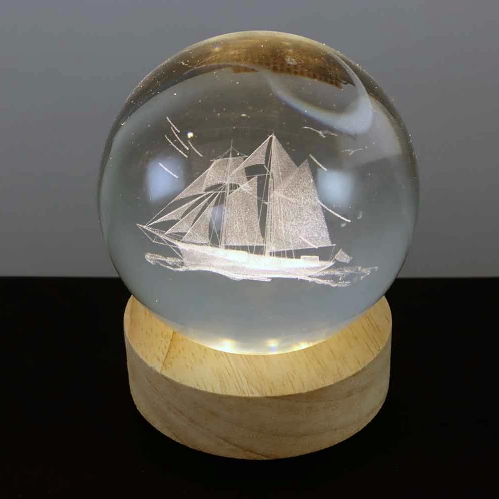 Glass Globe with Ship Motifli Usb