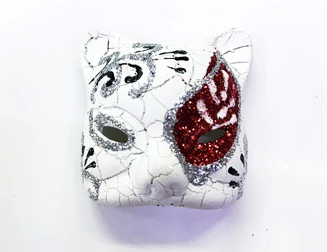 Red Color Embroidered Ceramic Material Imal Venetian Cat Model Magnet