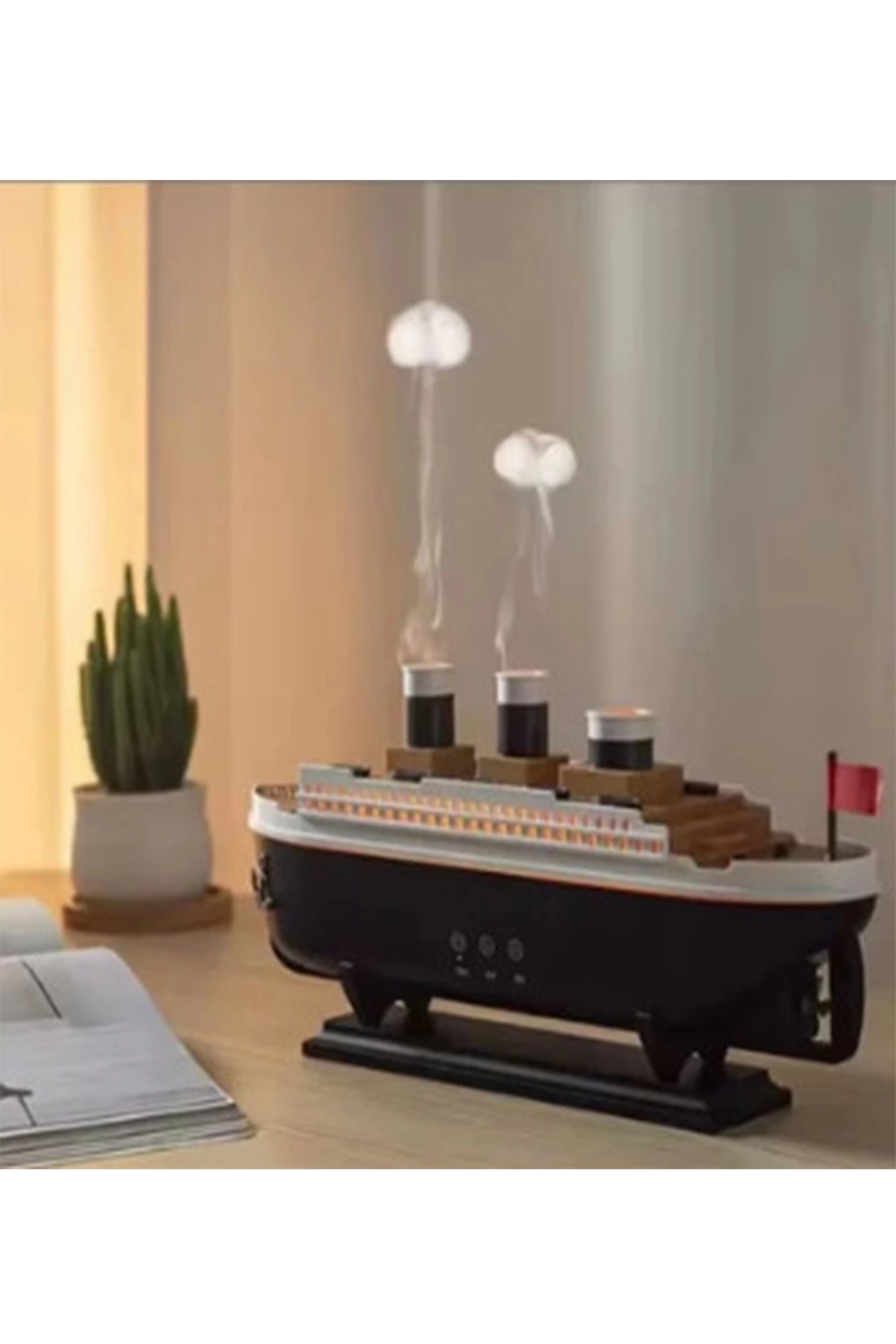Titanic Ship Air Humidifier Operated Multifunctional Steam Machine