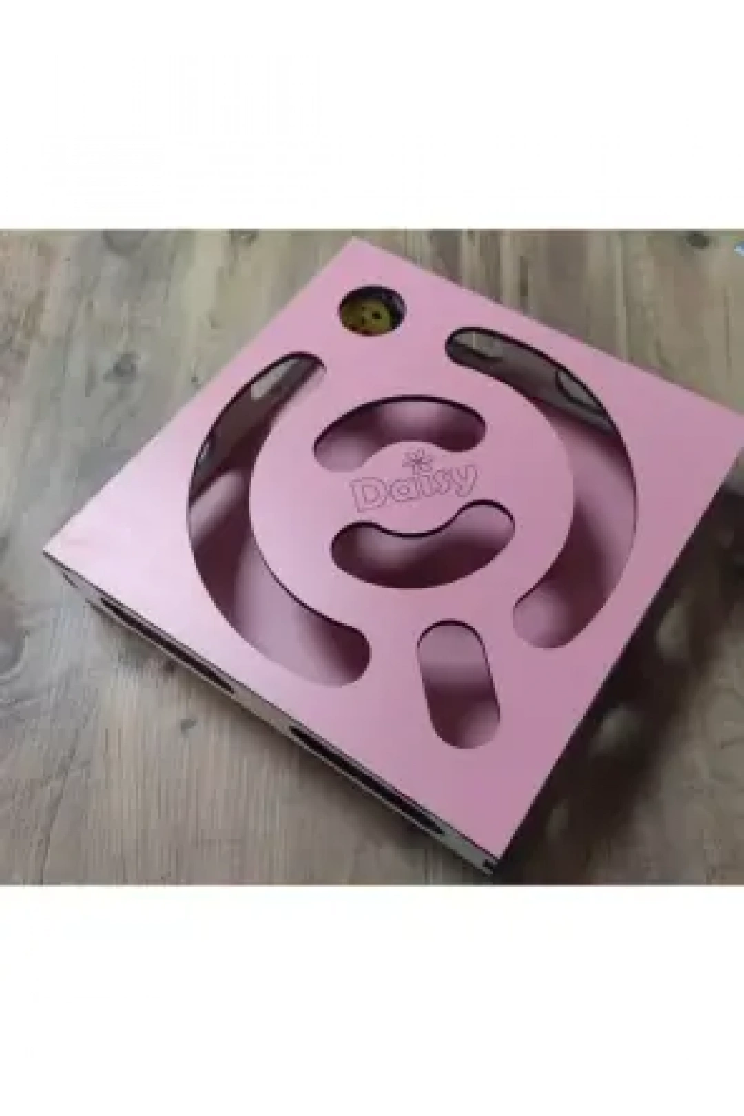 Daisy Kare Ahşap Kedi Oyuncak