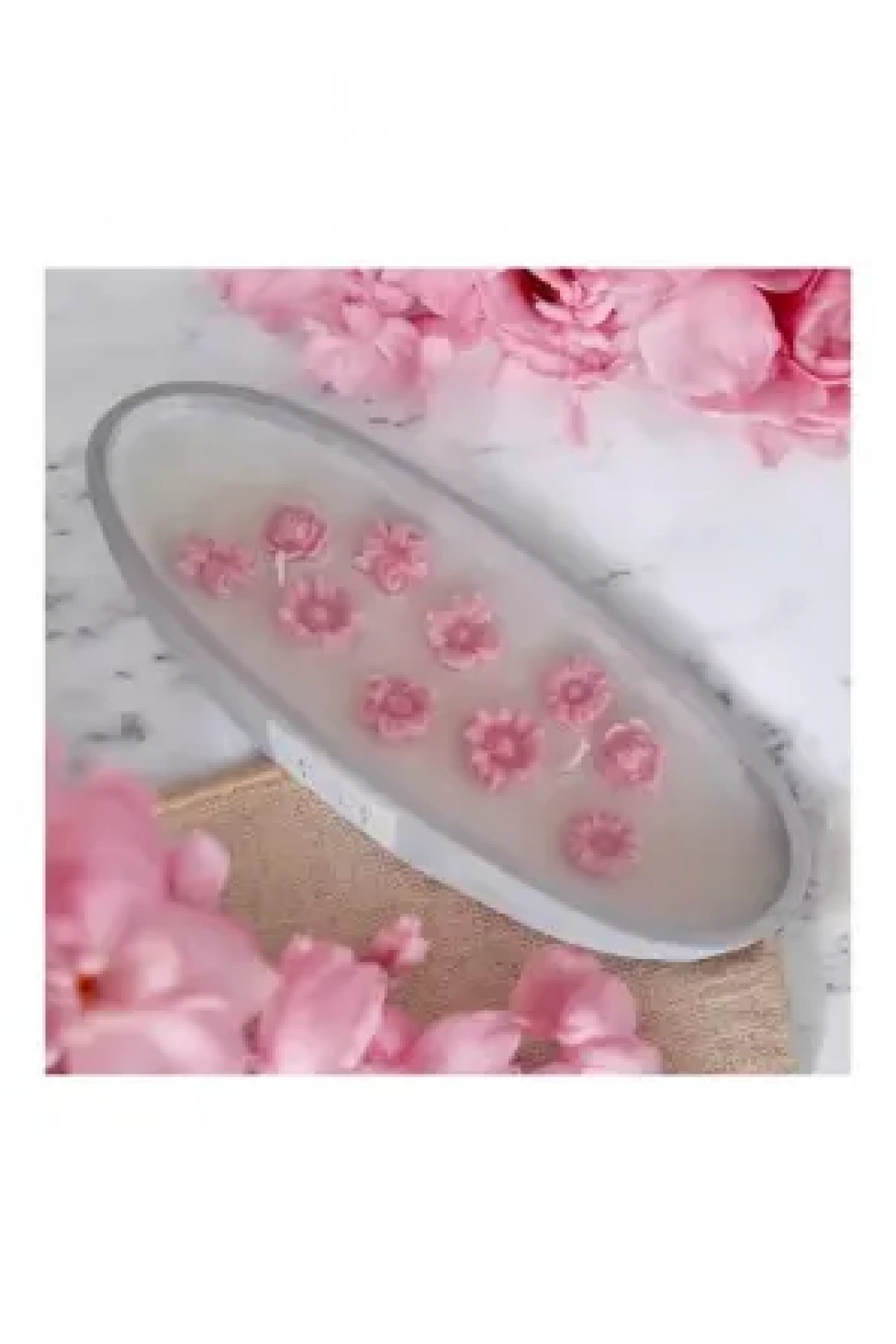 Ebruli Sanat Tasarım %100 Soya Wax Beton Döküm Sunum İçinde Beyaz Mum Üstünde Pembe Çiçek Mumlar