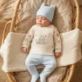 Nova Pamuklu 3’lü Bebek Takımı - 0-3 Ay Mavi Fitilli Legging, Uzay Temalı Kruvaze Üst Alt ve Bere Seti