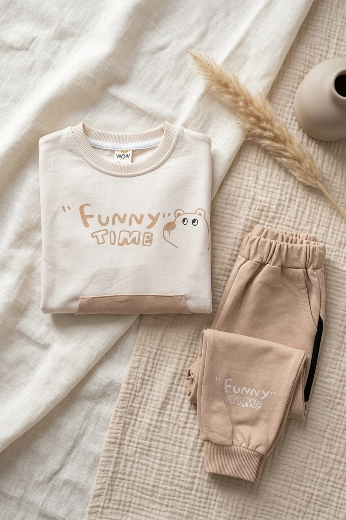Milo Unisex Çocuk Bej & Ekru Funny Time Ayıcık Baskılı Kanguru Cepli Sweatshirt ve Jogger Alt Üst Takım