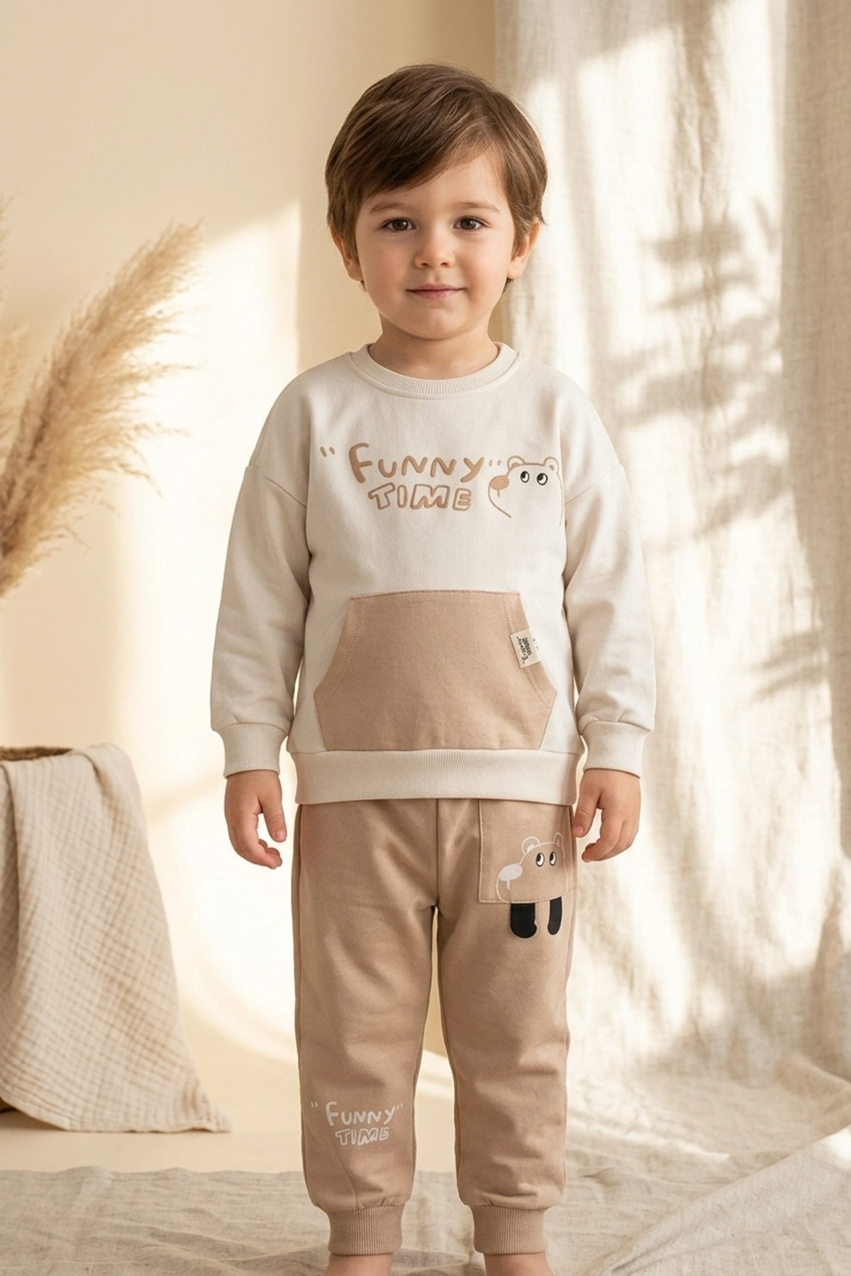 Milo Unisex Çocuk Bej & Ekru Funny Time Ayıcık Baskılı Kanguru Cepli Sweatshirt ve Jogger Alt Üst Takım