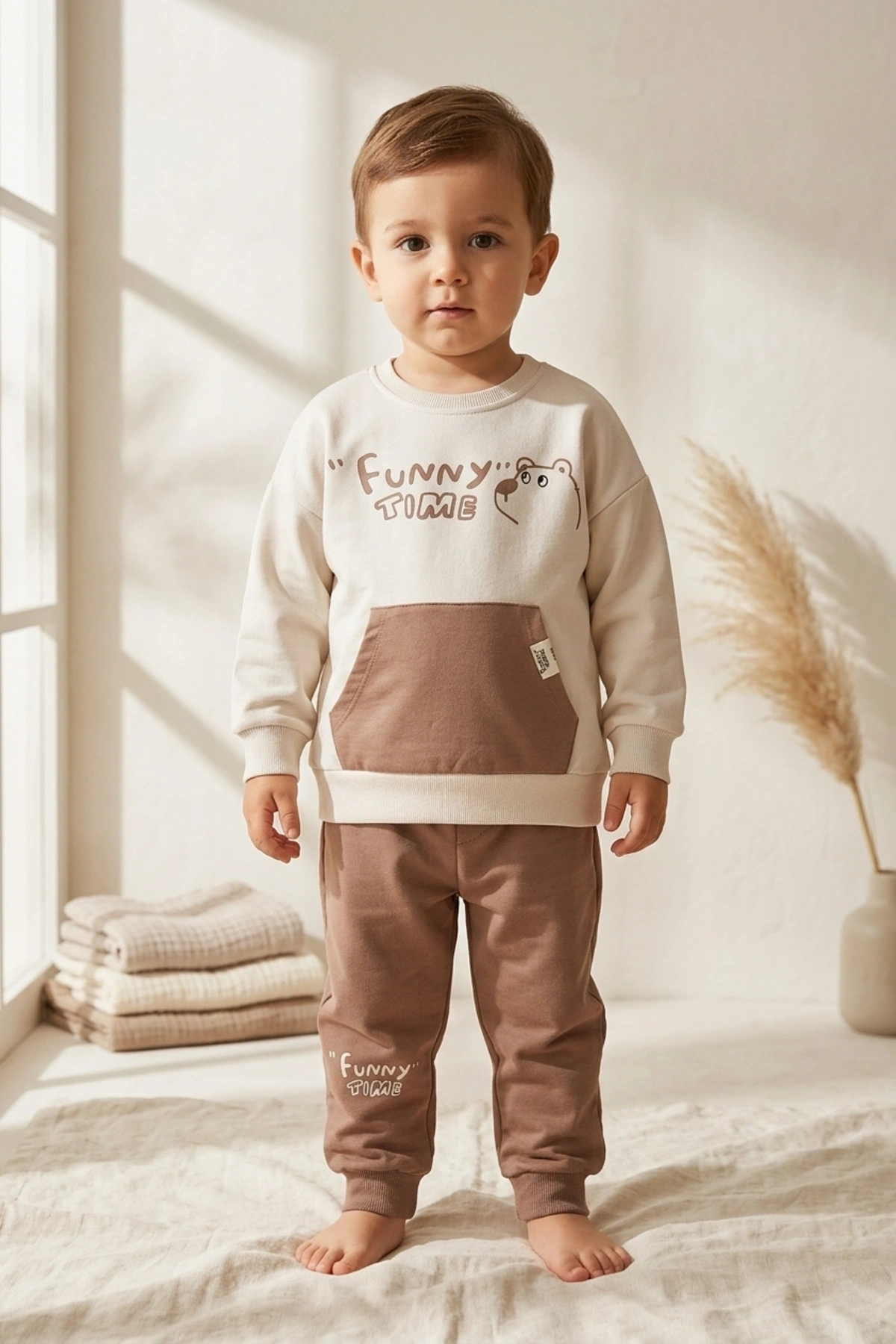 Milo Unisex Çocuk Bej & Ekru Funny Time Ayıcık Baskılı Kanguru Cepli Sweatshirt ve Jogger Alt Üst Takım