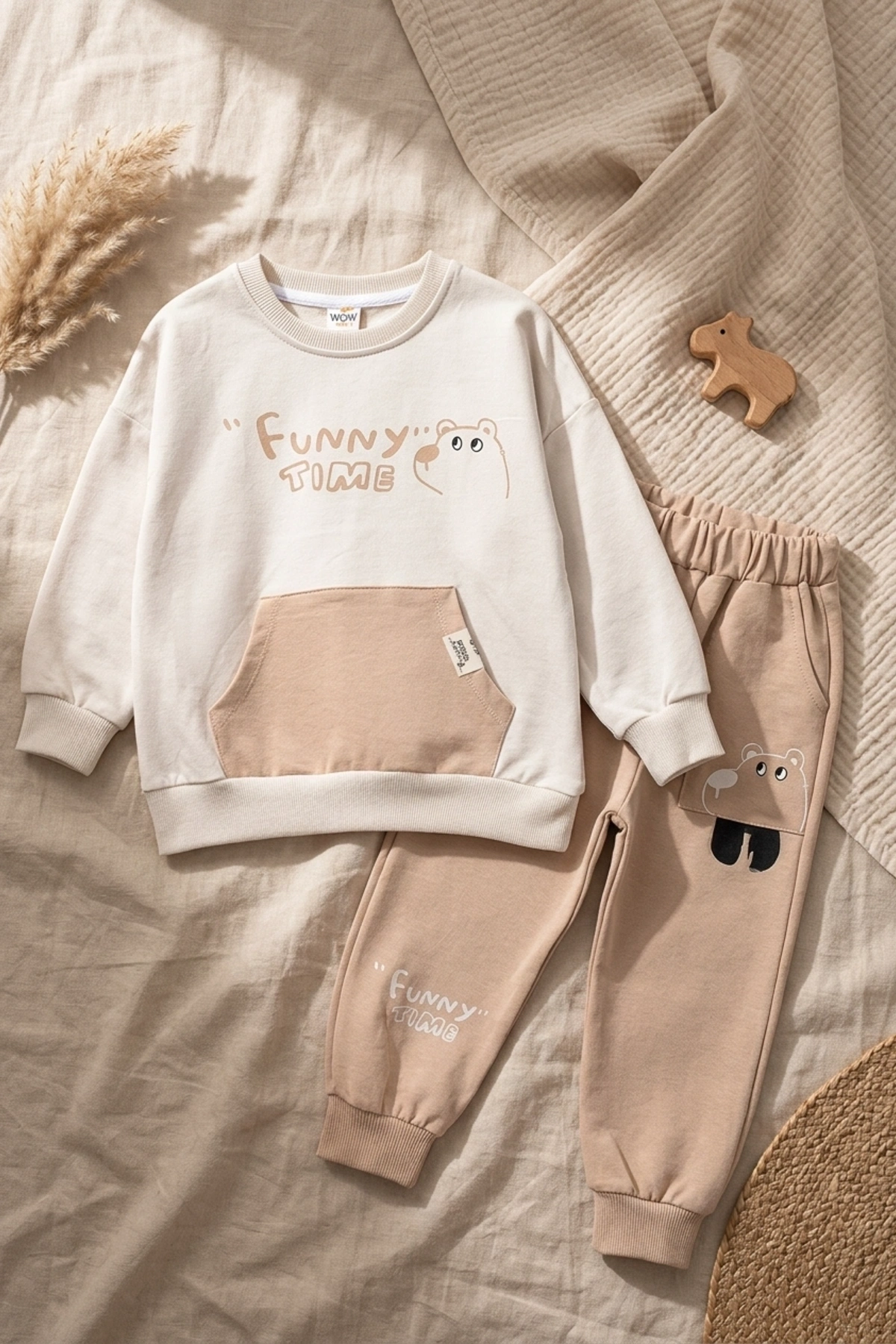 Milo Unisex Çocuk Bej & Ekru Funny Time Ayıcık Baskılı Kanguru Cepli Sweatshirt ve Jogger Alt Üst Takım