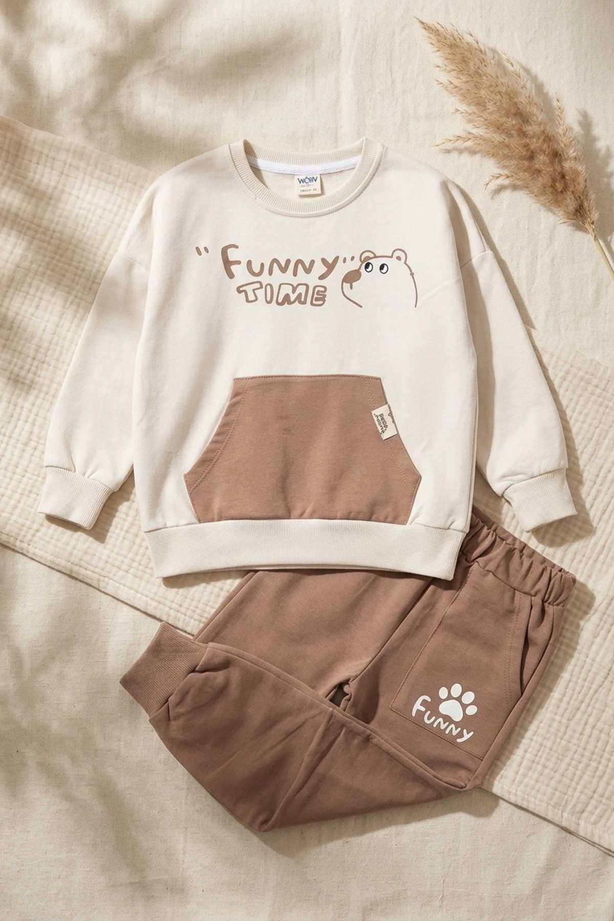 Milo Unisex Çocuk Bej & Ekru Funny Time Ayıcık Baskılı Kanguru Cepli Sweatshirt ve Jogger Alt Üst Takım