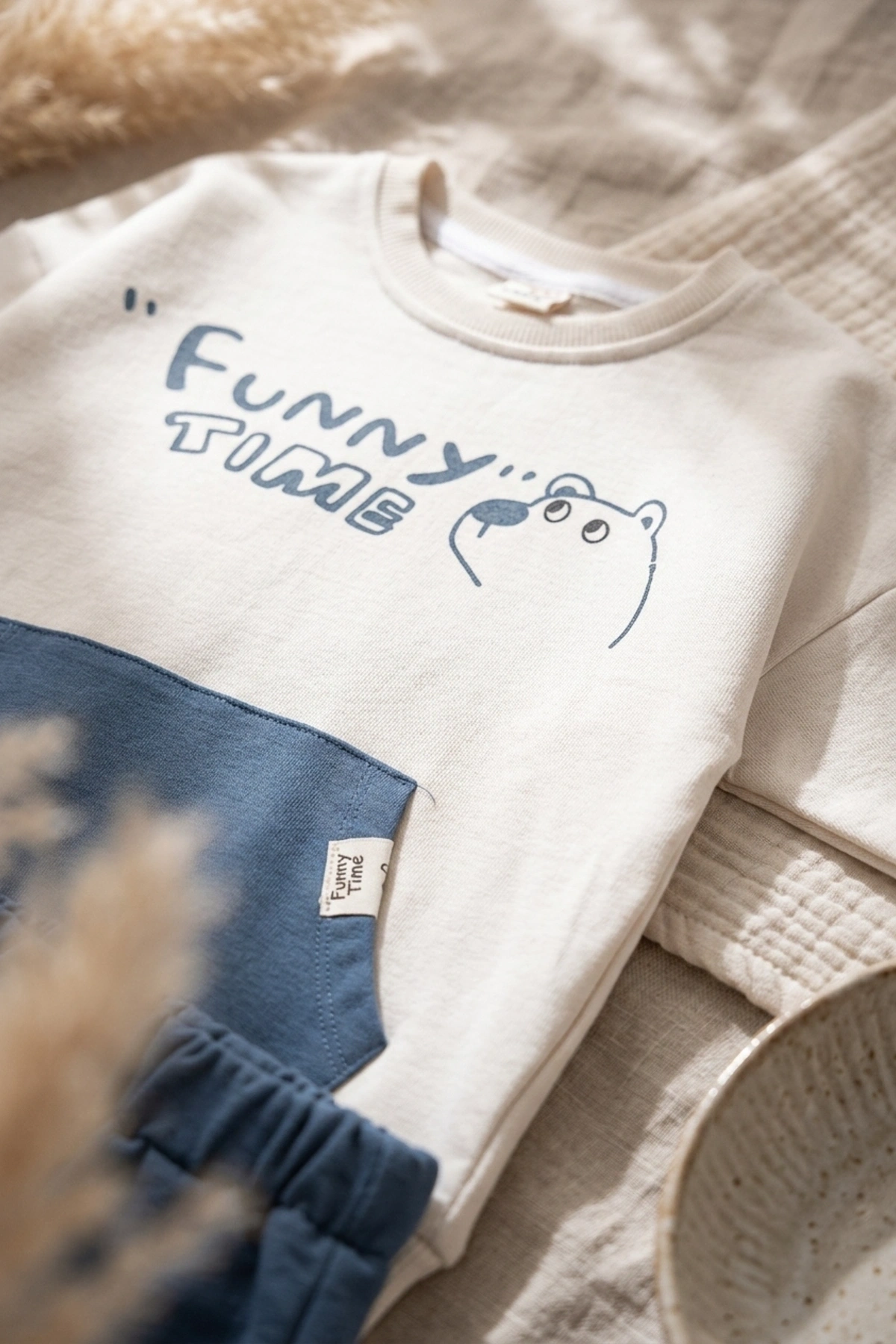 Milo Unisex Çocuk Bej & Mavi Funny Time Ayıcık Baskılı Kanguru Cepli Sweatshirt ve Jogger Alt Üst Takım