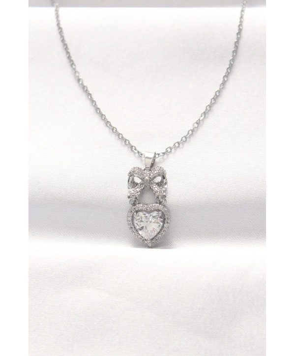 316L Çelik Silver Renk Zirkon Taşlı Kalpli Fiyonk Kolye