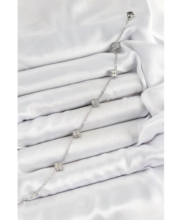 316L Çelik Yonca Model Gümüş Renk Kadın Bileklik