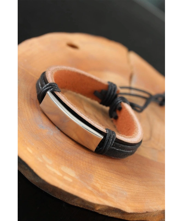 Çelik Aksesuarlı Siyah Renk Deri Erkek Bileklik