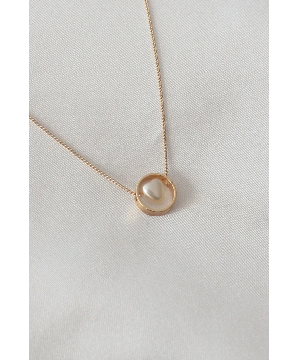 Gold Renk Minimal Kalp Figür Kadın Kolye