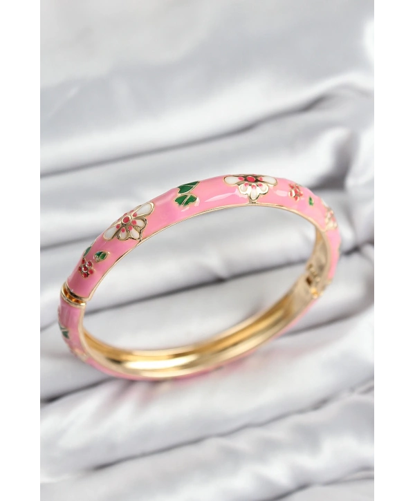 Mineli Pirinç Pembe Çiçek Motifli Gold Kadın Kelepçe
