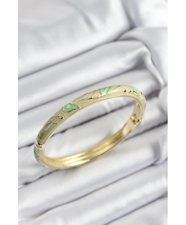 Mineli Pirinç Yeşil Yaprak Motifli Gold Renk Kadın Kelepçe