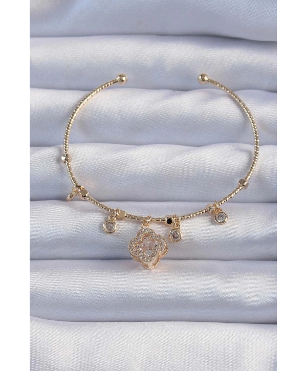 Pirinç Altın Renk Zirkon Taşlı Yonca Model Charm Bileklik