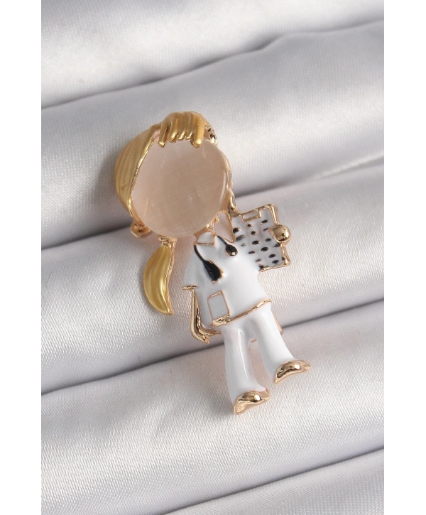 Pirinç Gold Renk Beyaz Mineli Doktor Model Kadın Broş
