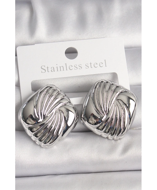 Pirinç Gümüş Renk İşlemeli Kare Model Kadın Küpe