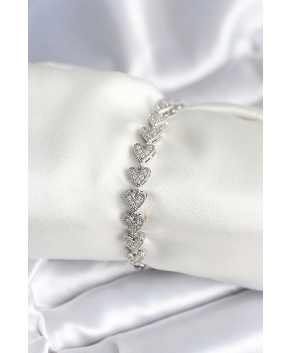 Pirinç Gümüş Renk Kalp Model Kadın Bileklik