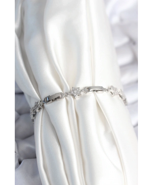 Pirinç Gümüş Renk Yıldız Model Kadın Bileklik