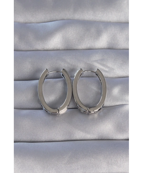 Pirinç Gümüş Renk Zirkon Taşlı Oval Model Küpe