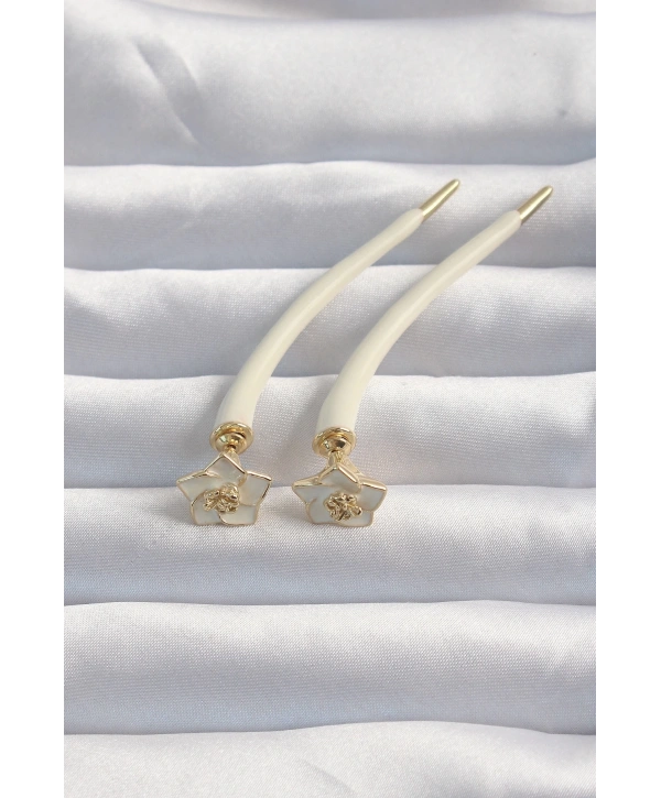 Pirinç Krem Renk Botega Küpe