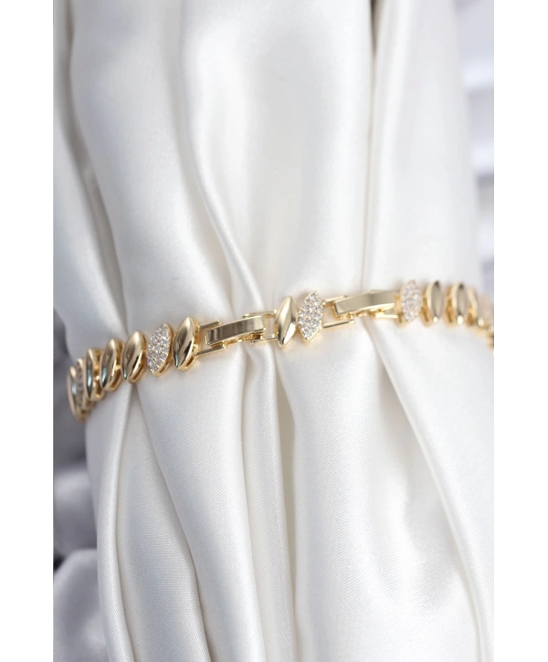 Pirinç VIP Seri Gold Renk Arpa Model Kadın Bileklik