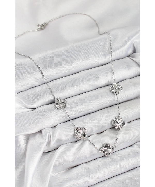 Pirinç VIP Yonca Model Gümüş Renk Kadın Kolye