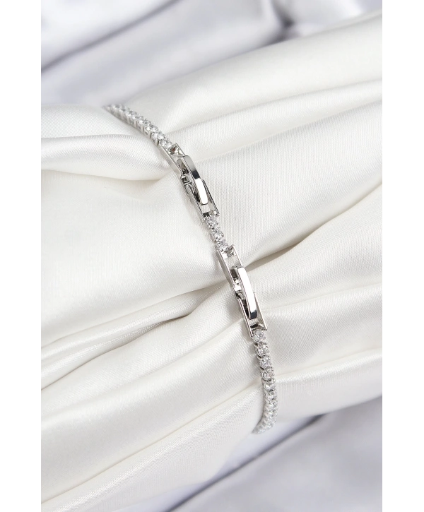 Pirinç Zirkon Taşlı Yonca Model Gümüş Renk Kadın Bileklik