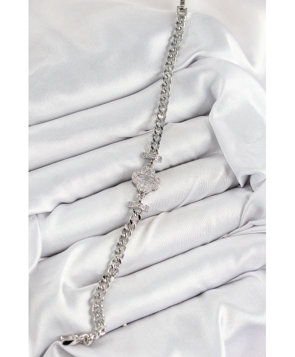 Pirinç Zirkon Taşlı Yonca Model Gümüş Renk Kadın Bileklik