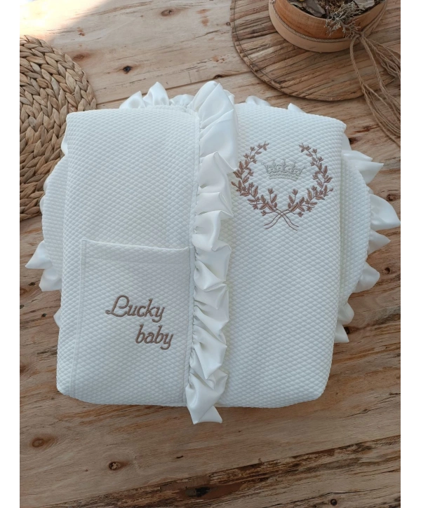 Yenidoğan Ultralüks Fermuarlı Ve Cepli Lucky Baby Nakışlı Bebek Battaniyesi Kundak