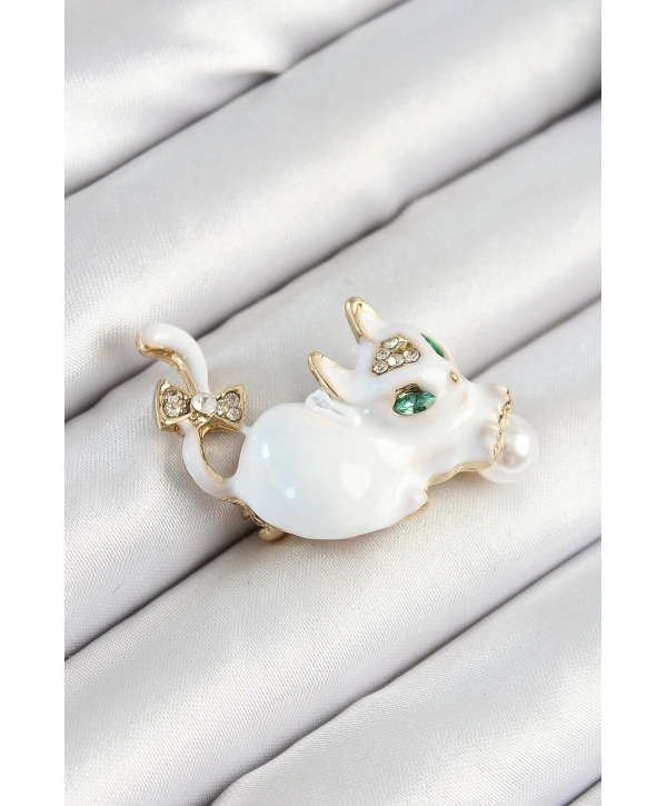 Zirkon Taşlı İnci Detaylı Beyaz 3D Kedi Figürlü Gold Renk Kadın Broş