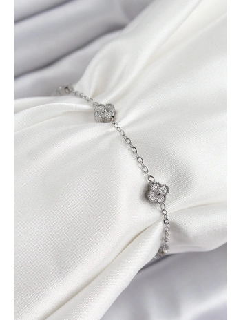 316L Çelik Yonca Model Gümüş Renk Kadın Bileklik