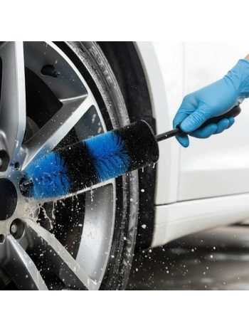 Ergonomik Saplı Jant ve Lastik Temizleme Fırçası – Araç Detay Temizliği İçin Güçlü Kıllı Detay Fırçası (5047)