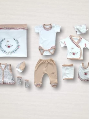 Erguvan Taç Nakışlı %100 Cotton Antibakteriyel Kız Bebek 10lu Zıbın Takımı Hastane Çıkışı