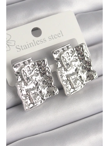 Pirinç Gümüş Renk İşlemeli Kare Plaka Model Kadın Küpe