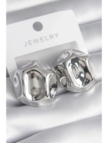 Pirinç Gümüş Renk İşlemeli Top Model Kadın Küpe