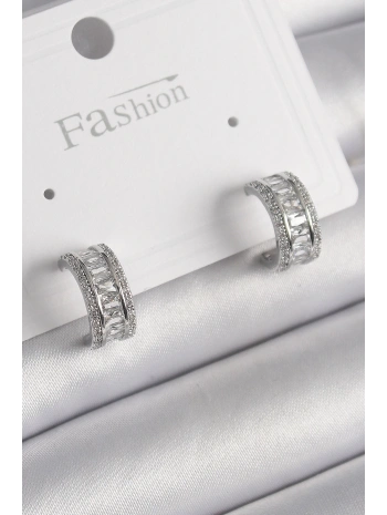 Pirinç Gümüş Renk Zirkon Taşlı Halka Model Kadın Küpe