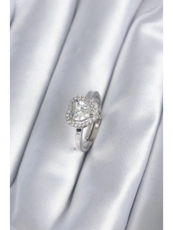 Pirinç Gümüş Renk Zirkon Taşlı Kalp Charm Model Kadın Yüzük