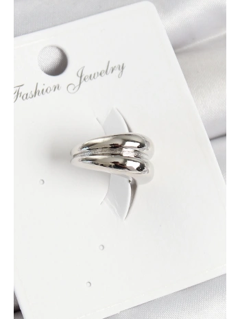 Pirinç Halka Model Gümüş Renk Sağ Kıkırdak Küpe