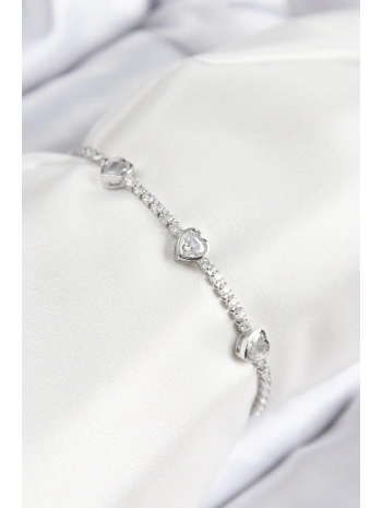 Pirinç Zirkon Taşlı Sıralı Kalp Model Gümüş Renk Asansörlü Kadın Bileklik