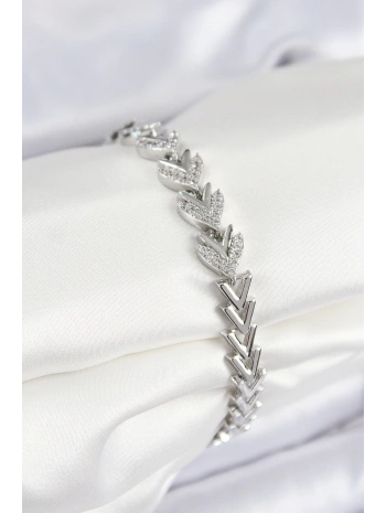 Pirinç Zirkon Taşlı Sıralı Ok Model Gümüş Renk Kadın Bileklik