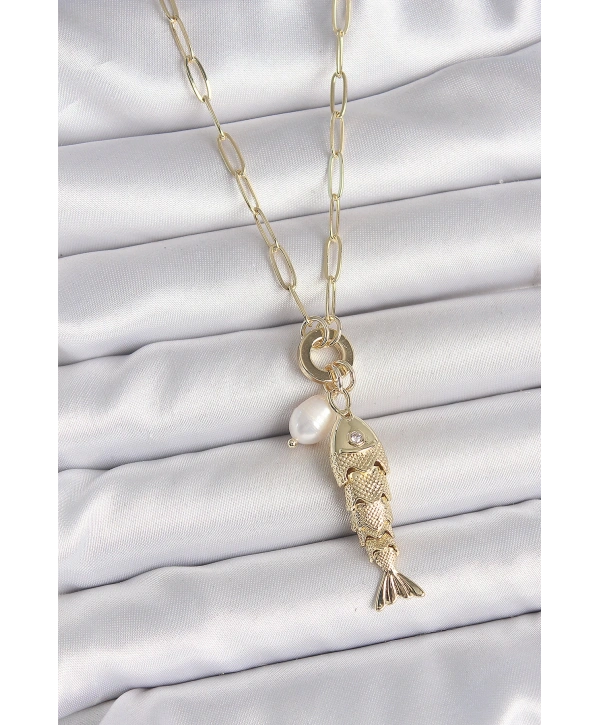 İnci Detaylı Zirkon Taşlı Balık Figürlü Gold Renk Pirinç Kolye