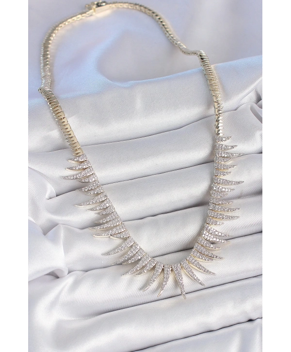 Pirinç Gold Renk Zirkon Taşlı Sivri Model VIP Seri Kadın Kolye