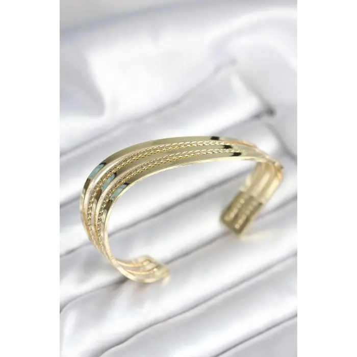 Eğik Şerit Model Gold Renk Pirinç Kadın Bileklik