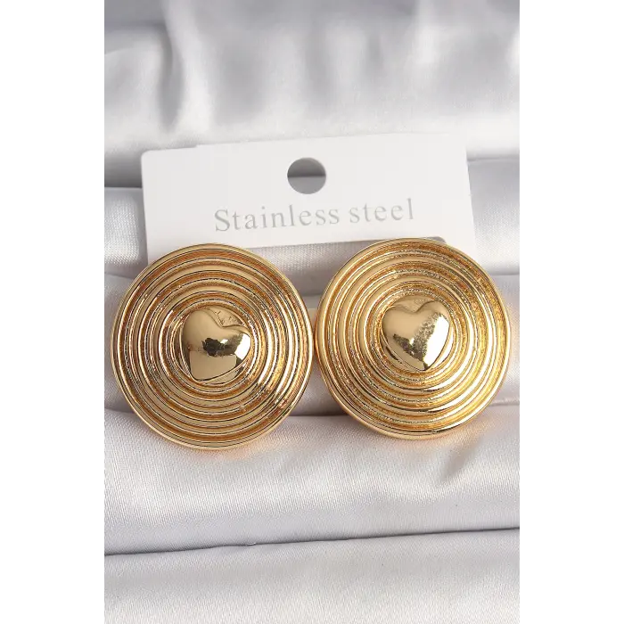 Pirinç Gold Renk Kalp İşlemeli Daire Plaka Model Kadın Küpe
