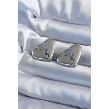 Gümüş Renk Kırık Kalp Model Pirinç Kadın Küpe