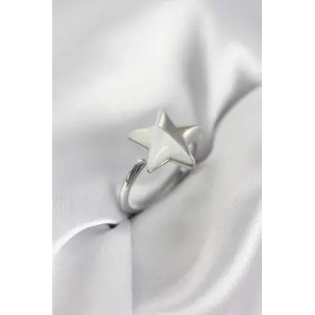 Gümüş Renk Sedefli Yıldız Model Kadın Yüzük